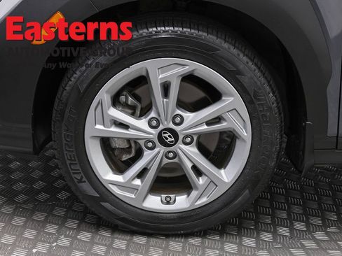 Used 2023 Hyundai Kona SEL AWD/4WD image 31