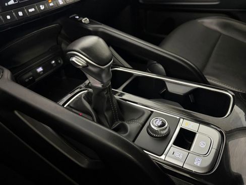 Used 2024 Kia Telluride S w/ S Sunroof Package FWD image 19