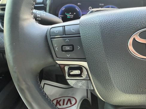 Used 2025 Toyota Camry XLE w/ Premium Plus Package FWD image 15