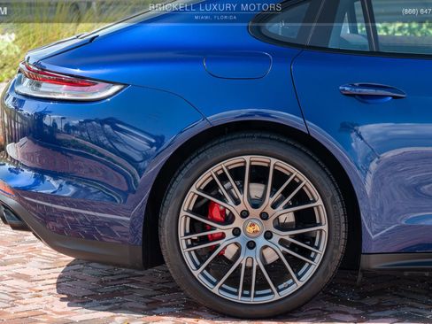 Used 2022 Porsche Panamera 4S image 46