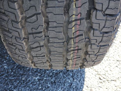 New 2026 GMC Canyon Elevation w/ Convenience Package image 15