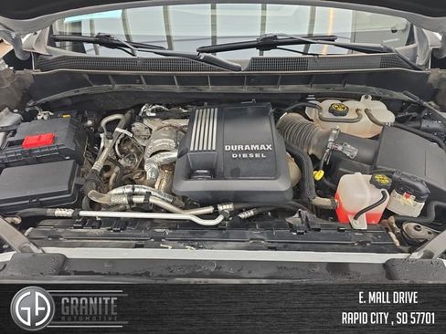 Used 2022 Chevrolet Silverado 1500 LTZ AWD/4WD image 22