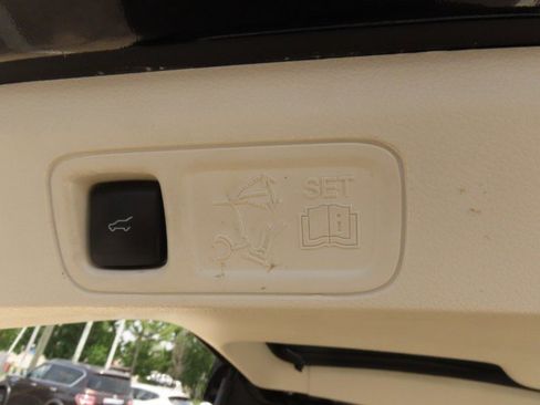 Used 2022 Lincoln Navigator Black Label AWD/4WD image 13