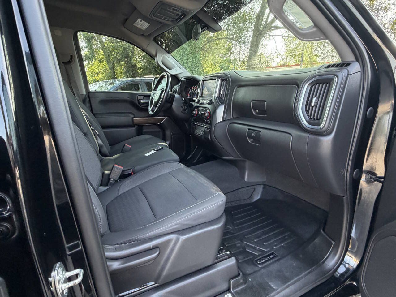 Used 2020 Chevrolet Silverado 1500 LT w/ Texas Edition RWD image 23
