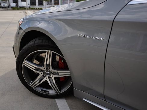 Used 2015 Mercedes-Benz S 63 AMG 4MATIC Sedan w/ Executive Rear Seat Package image 4