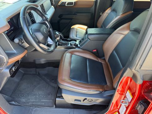 Used 2024 Ford Bronco Outer Banks AWD/4WD image 10