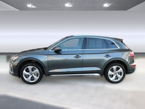 Used 2022 Audi Q5 2.0T Premium Plus image 2