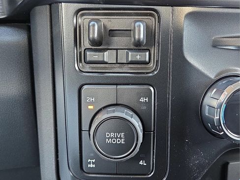 New 2026 Ford F250 Lariat w/ Black Appearance Package image 19