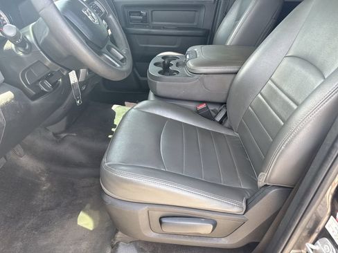 Used 2018 RAM 1500 Tradesman RWD image 12