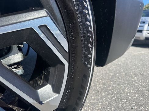 Used 2025 Hyundai Tucson Limited image 33