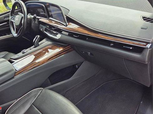 Certified 2024 Cadillac Escalade Premium Luxury AWD/4WD image 22