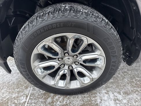 Used 2020 RAM 1500 Laramie w/ Sport Appearance Package image 4