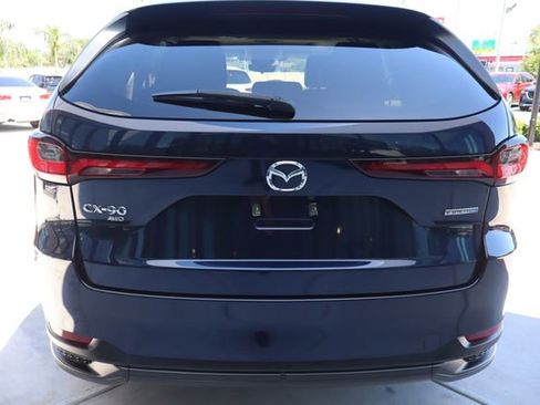 Used 2024 MAZDA CX-90 Plug-In Hybrid w/ Preferred AWD/4WD image 5