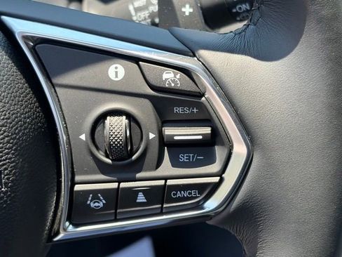 Used 2025 Acura RDX SH-AWD w/ Technology Package image 18