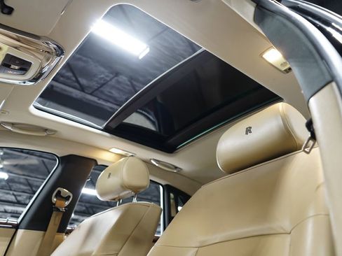 Used 2010 Rolls-Royce Ghost RWD image 15