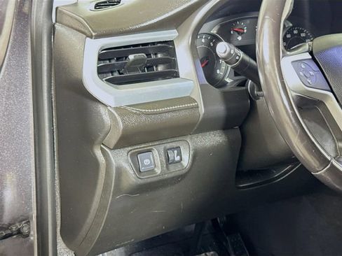 Used 2019 GMC Acadia SLT FWD image 8