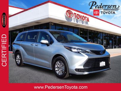 Certified 2025 Toyota Sienna LE w/ LE Plus Package