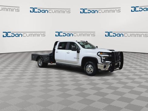 Used 2024 Chevrolet Silverado 3500 LT AWD/4WD image 3