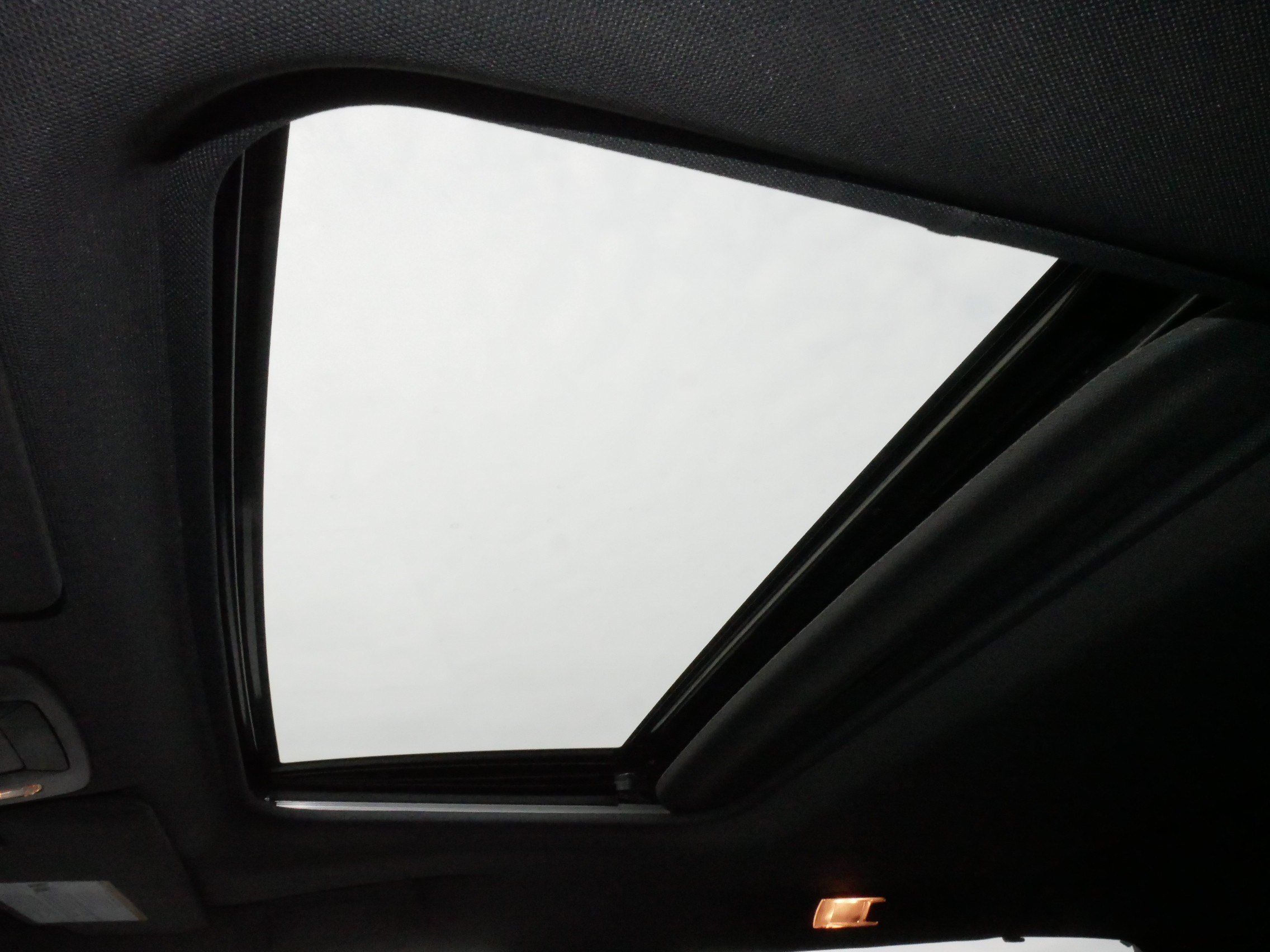 Certified 2022 Toyota Sienna XSE FWD image 30