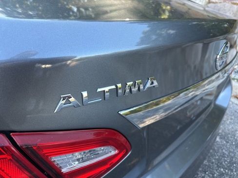 Used 2017 Nissan Altima 2.5 S w/ Power Driver Seat Package image 19