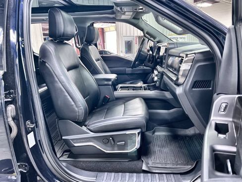 Used 2023 Ford F350 Lariat w/ Lariat Ultimate Package AWD/4WD image 24