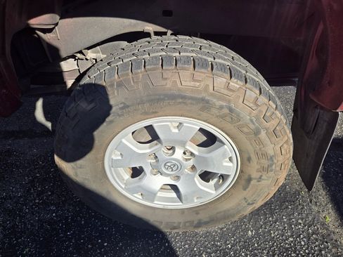 Used 2002 Toyota Tacoma PreRunner image 25