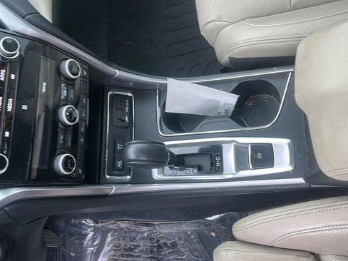 Used 2019 Subaru Ascent Limited AWD/4WD image 16