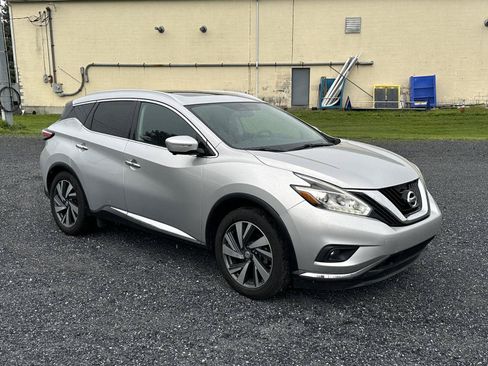 Used 2015 Nissan Murano Platinum w/ Platinum Technology Package AWD/4WD image 2