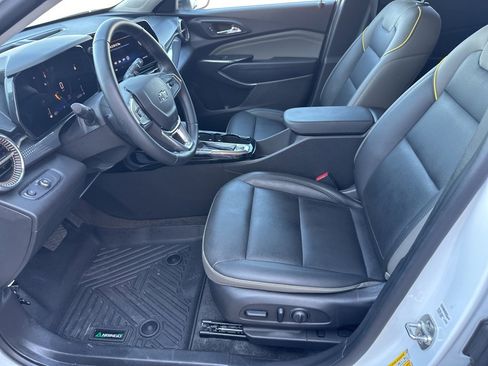 Used 2025 Chevrolet Trax ACTIV w/ Driver Confidence Package image 14