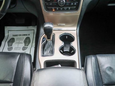 Used 2017 Jeep Grand Cherokee Overland image 27