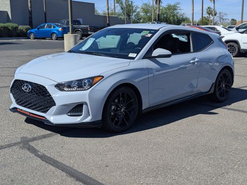 Used 2020 Hyundai Veloster Turbo R-Spec image 5