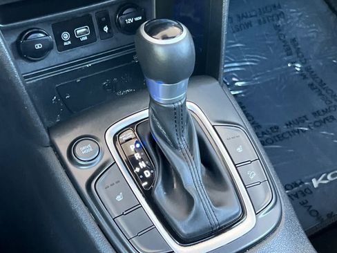 Used 2020 Hyundai Kona Limited FWD image 22