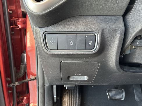 Used 2022 Kia Soul LX FWD image 19
