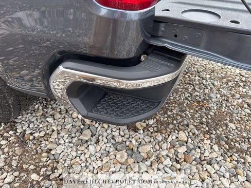 Used 2022 Chevrolet Silverado 1500 LT w/ Z71 Off-Road Package image 37