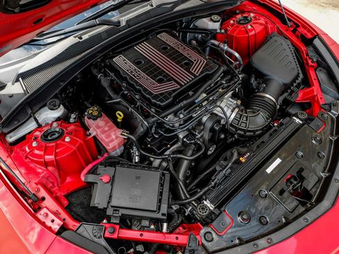 Used 2022 Chevrolet Camaro ZL1 RWD image 39