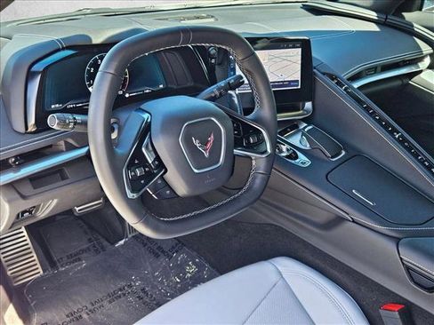 Used 2024 Chevrolet Corvette Stingray Coupe RWD image 12