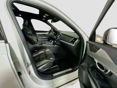 Used 2016 Volvo XC90 T5 R-Design FWD image 32