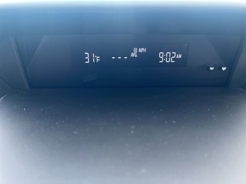 Used 2023 Subaru Forester Premium image 16