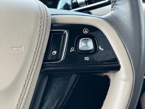 Used 2022 Lincoln Aviator Reserve w/ Equipment Group 201A image 30