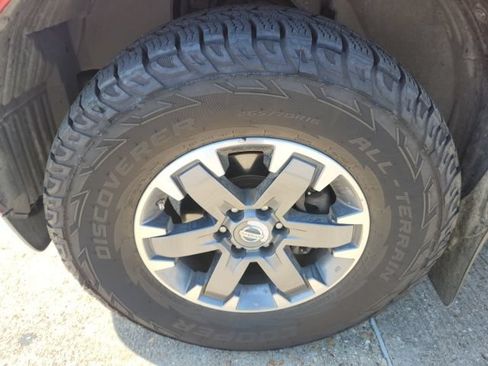 Used 2014 Nissan Frontier Desert Runner RWD image 12