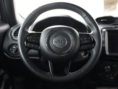 Used 2021 Jeep Renegade Latitude image 18