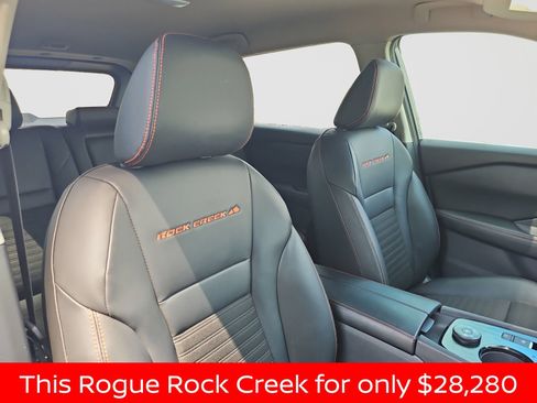 Used 2025 Nissan Rogue SV AWD/4WD image 19