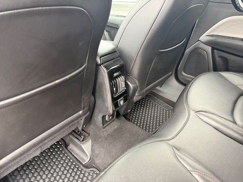 Used 2022 Jeep Compass Limited AWD/4WD image 12