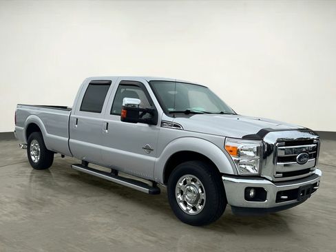 Used 2014 Ford F250 Lariat w/ Chrome Package RWD image 10