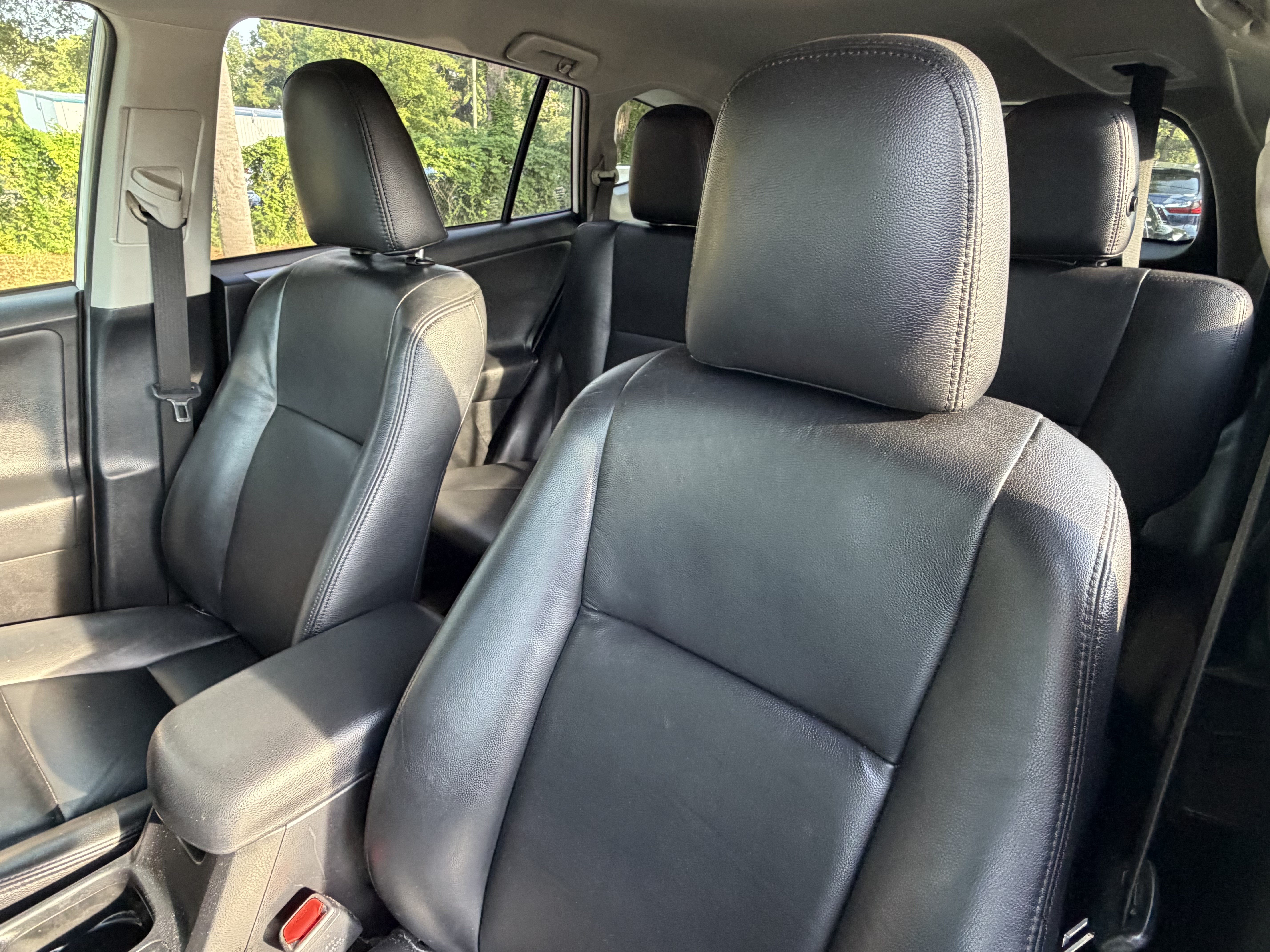 Used 2017 Toyota RAV4 LE FWD image 18