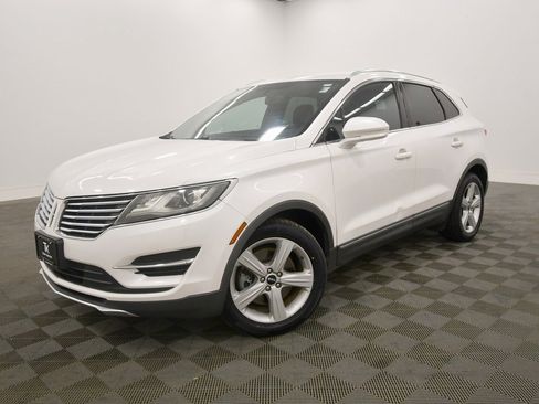 Used 2015 Lincoln MKC FWD image 2