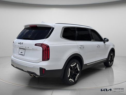 Certified 2024 Kia Telluride S FWD image 7