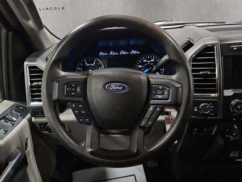 Used 2017 Ford F350 XLT w/ XLT Premium Package AWD/4WD image 13