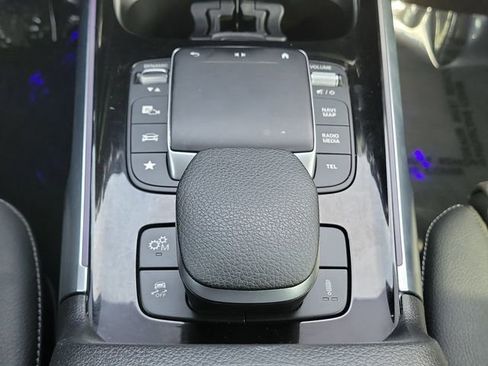 Used 2022 Mercedes-Benz GLB 35 AMG 4MATIC image 38