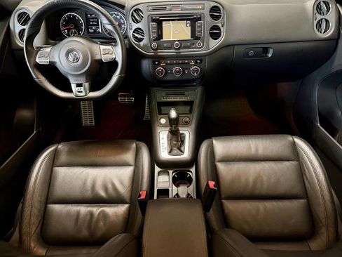 Used 2014 Volkswagen Tiguan S image 20